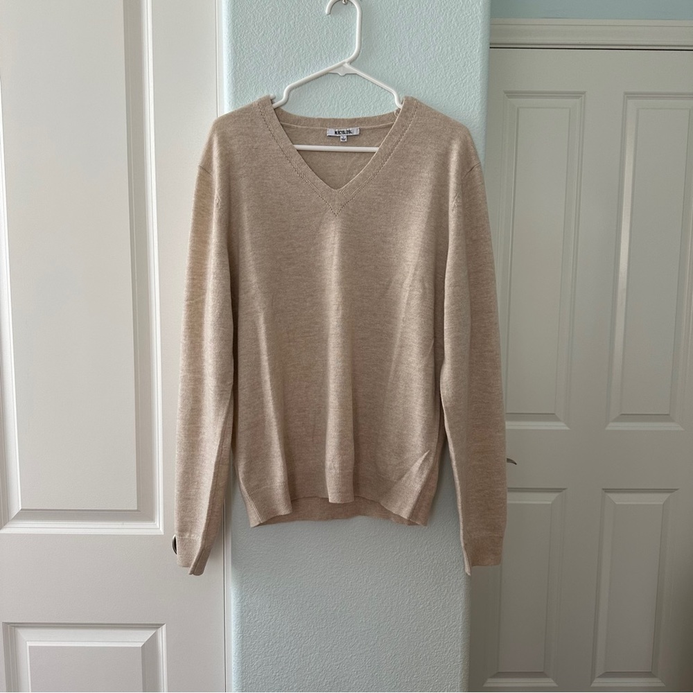 NWT Mercy & Loyal V Neck Cashmere Sweater - Picture 2 of 6